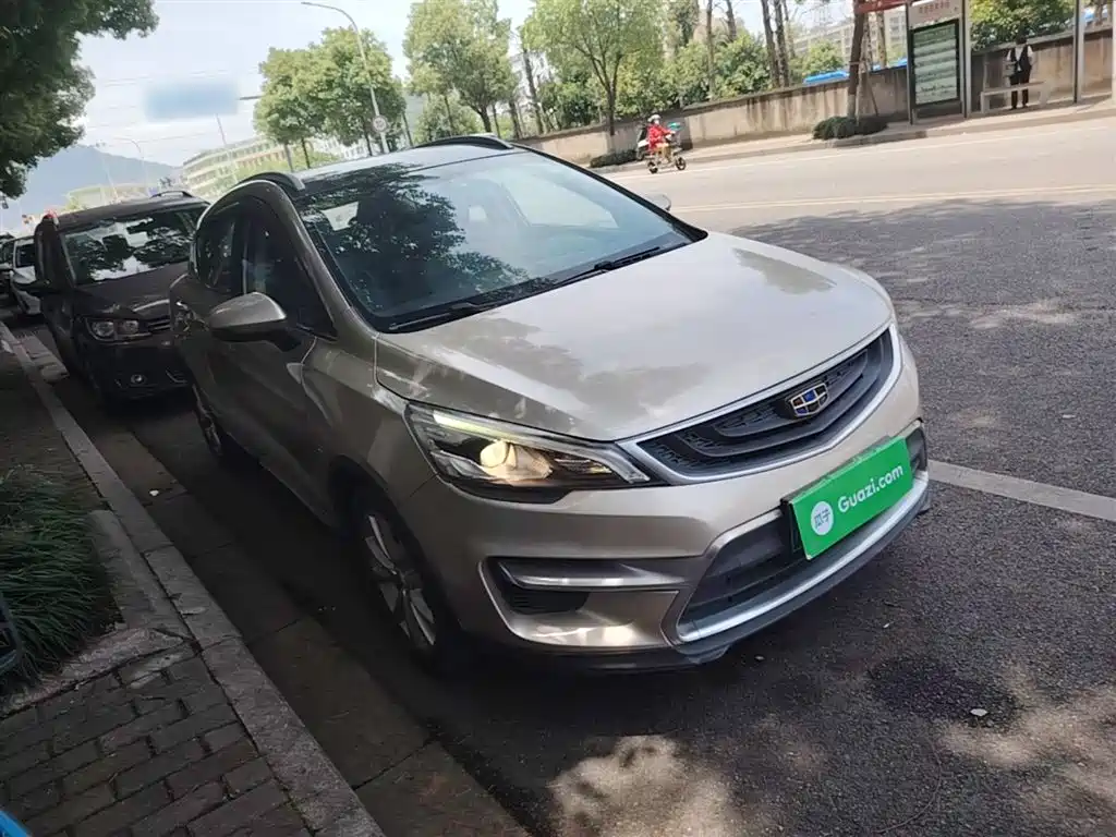 Фото 4 - Geely Emgrand GS