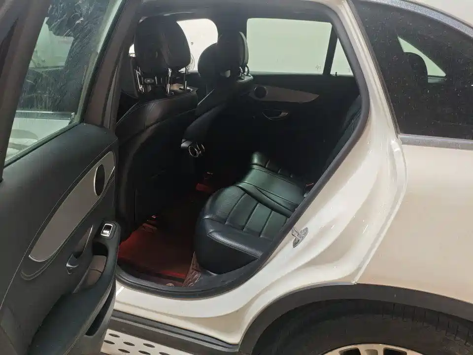 Mercedes-Benz GLC 2017 GLC 200 4MATIC фото 4