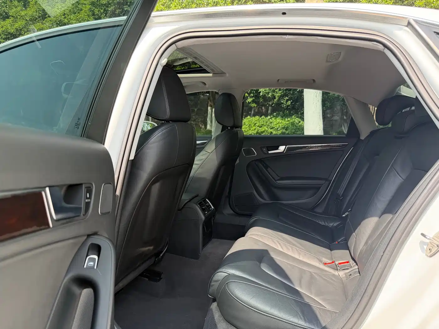 Audi A4L 2016 35 TFSI Collector's Edition S line Comfort фото 8