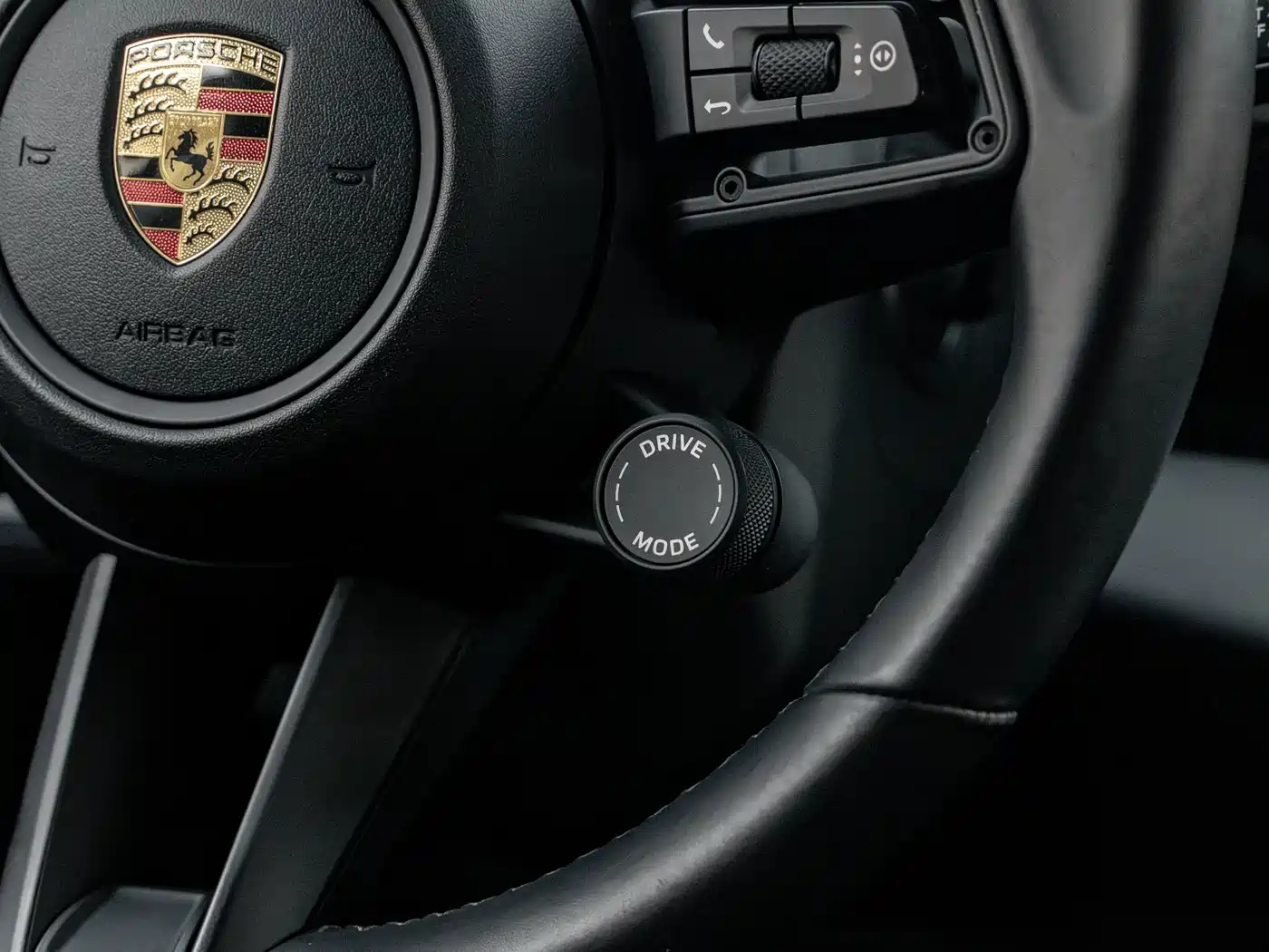 Porsche Taycan 2021 2020 Taycan