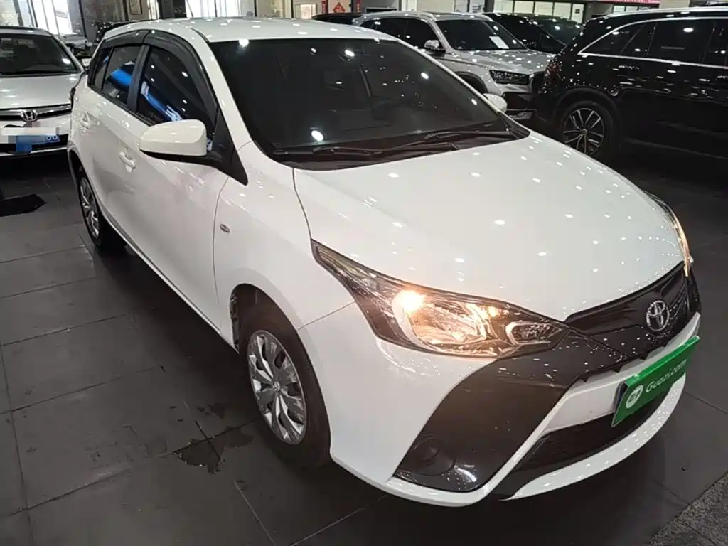Toyota YARiS L Zhi Xuan 2021 1.5L CVT Leading Edition фото 4