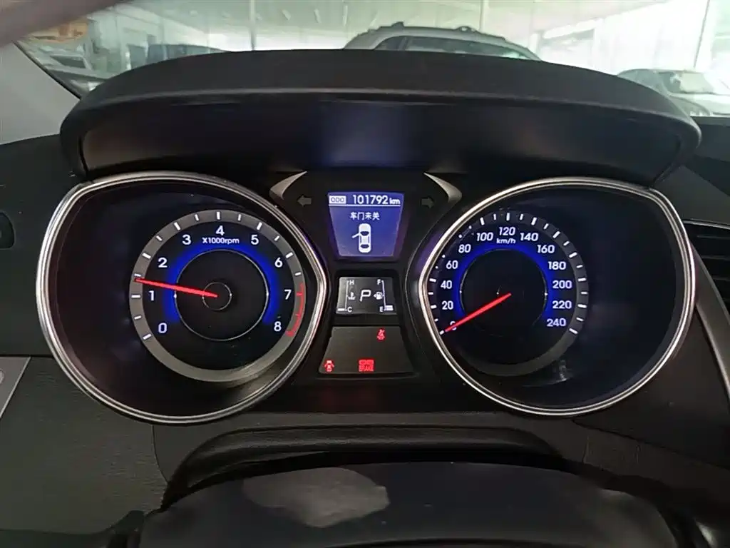Hyundai Langdong 2016 1.6L Automatic Premium Edition фото 12