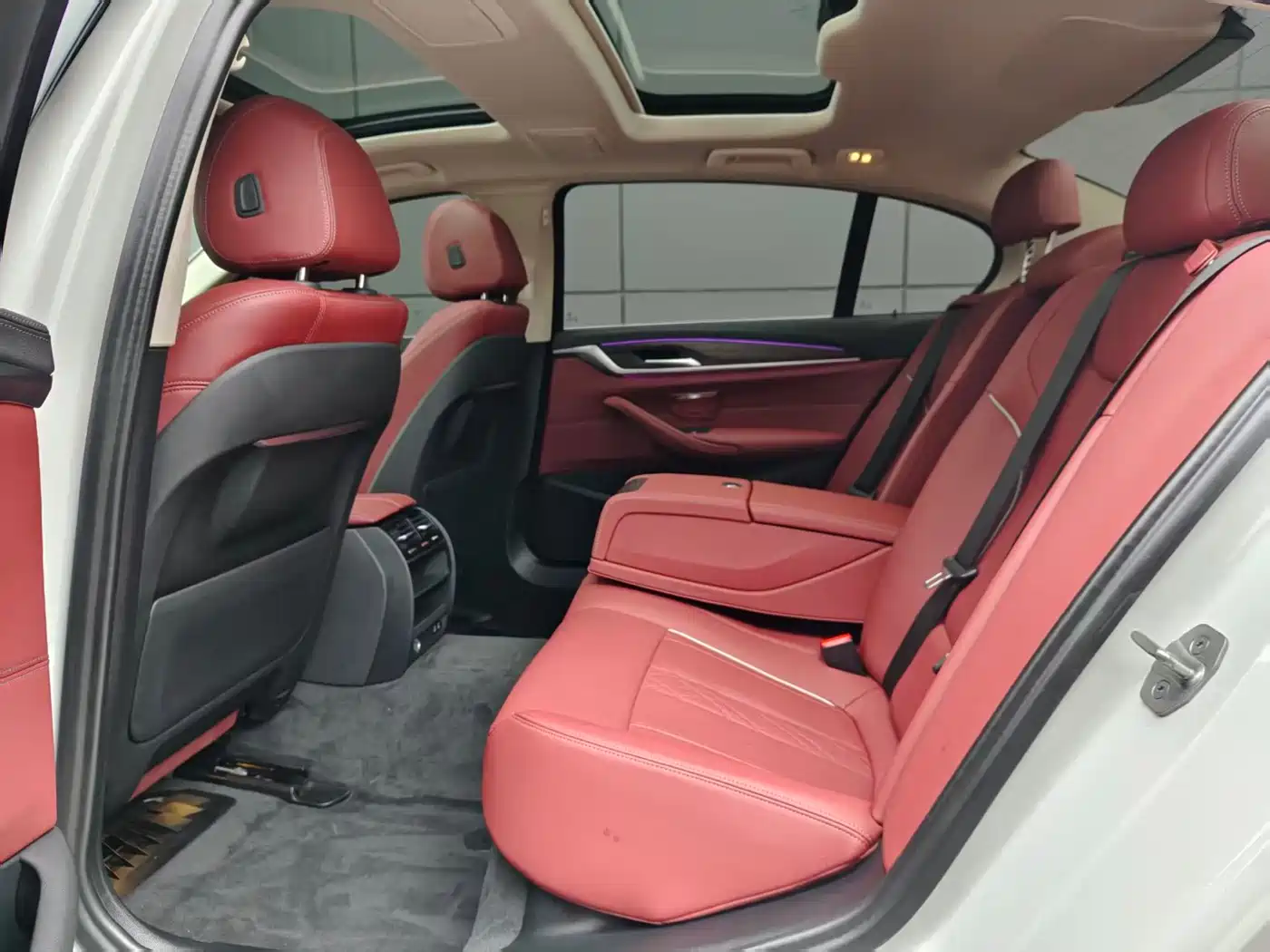 BMW 5 Series New Energy 2022 535Le Luxury Package фото 8