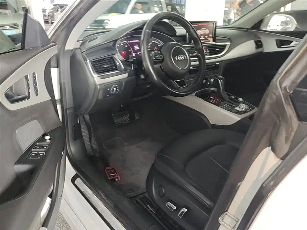 Audi A7 2017 40 TFSI Progressive фото 16