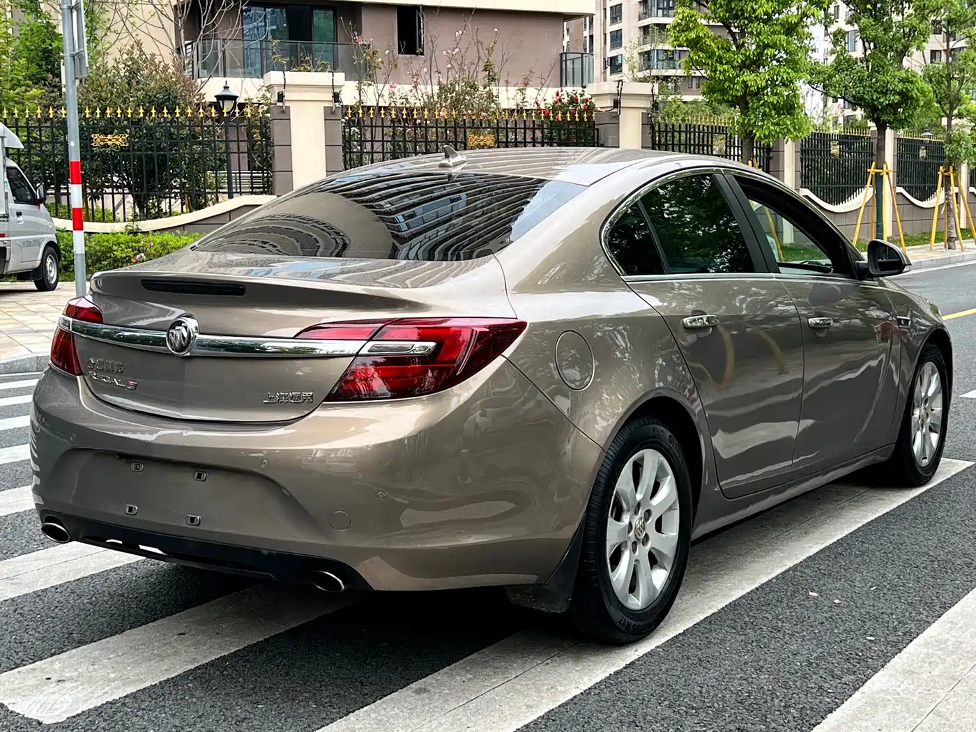 Buick Regal 2015 1.6T Elite Tech Edition фото 5
