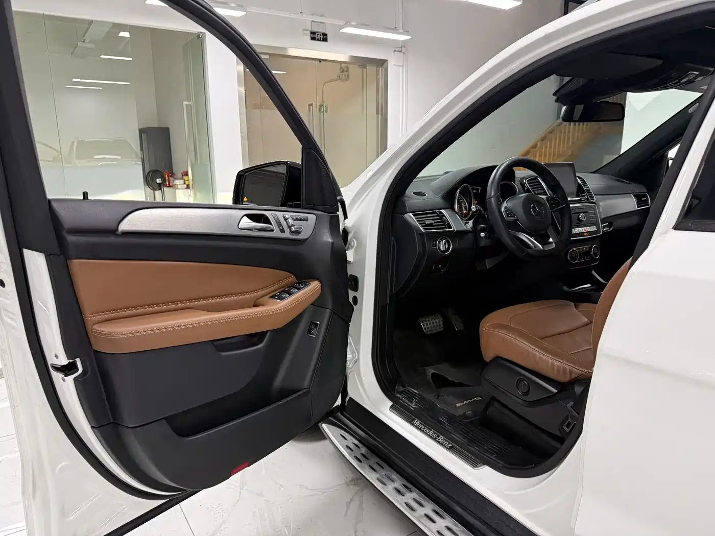 Mercedes-Benz GLE 2016 GLE 450 AMG 4MATIC фото 7