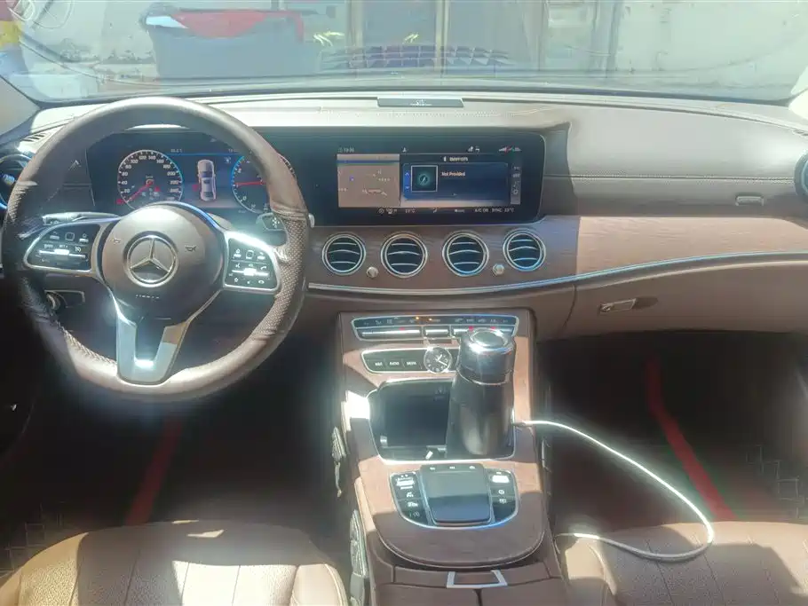 Mercedes-Benz E-Class 2019 E 300 L Luxury фото 12
