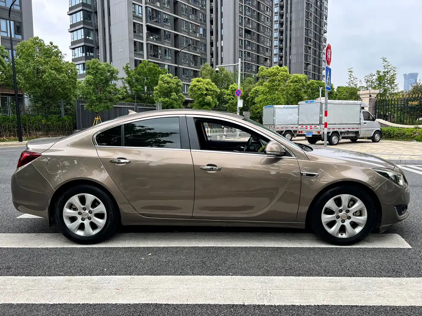 Buick Regal 2015 1.6T Elite Tech Edition фото 4