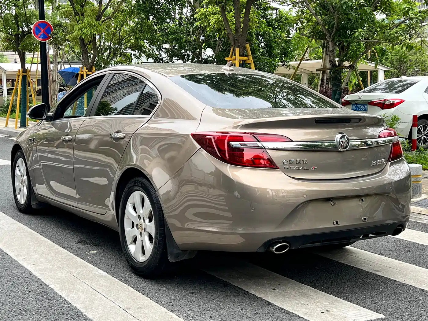 Buick Regal 2015 1.6T Elite Tech Edition фото 7