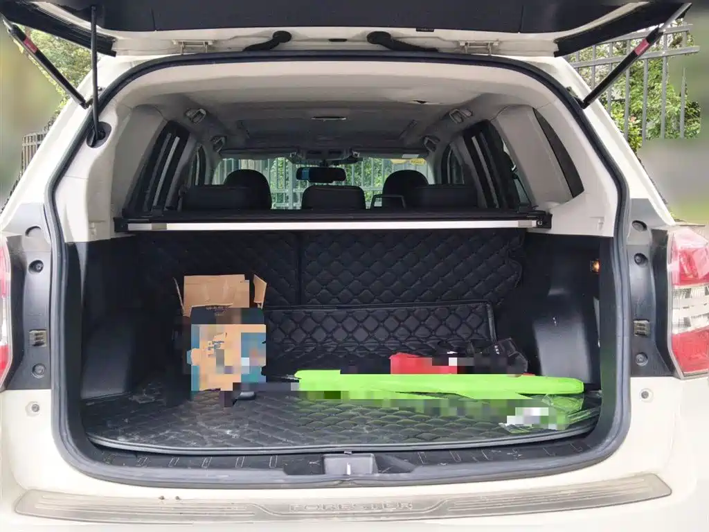 Subaru Forester 2013 2.5i Automatic Premium Edition фото 16