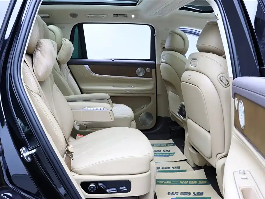AITO Wenjie AITO M9 2025 Extended Range Ultra 52kWh 6-Seater фото 15