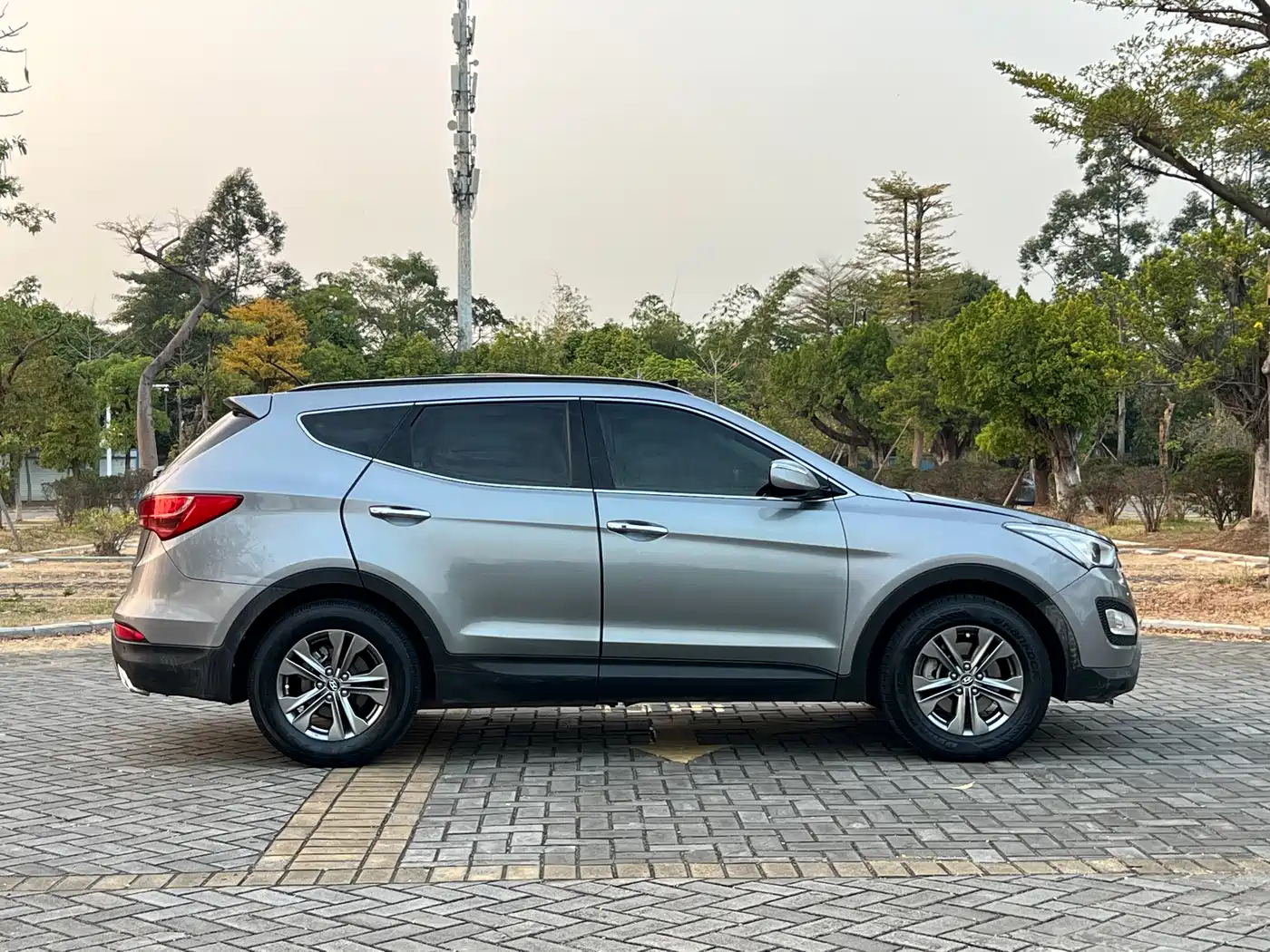 Hyundai Santa Fe 2013 2.4L Automatic AWD Premium фото 4