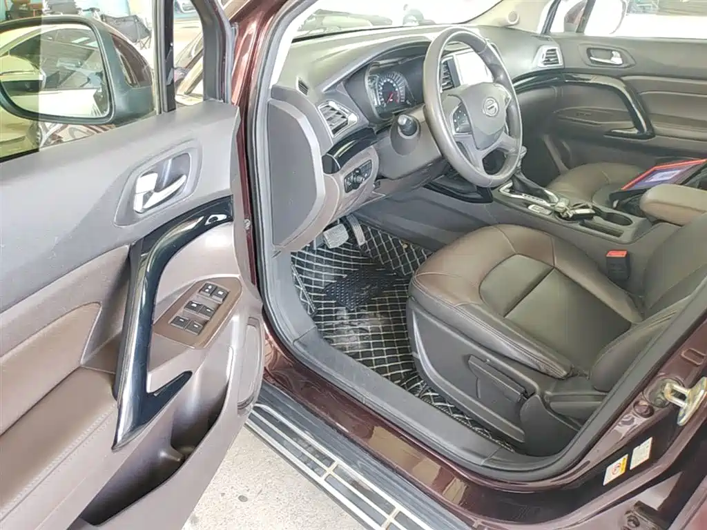 GAC Trumpchi Trumpchi GS4 2017 235T Automatic 2WD Elite фото 16
