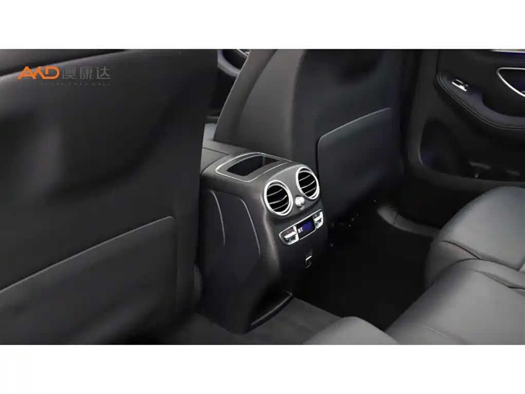 Mercedes-Benz GLC 2020 Facelift GLC 300 L 4MATIC Dynamic фото 9