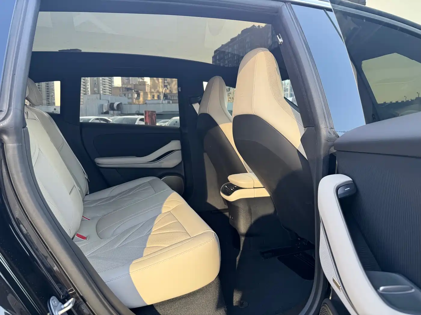 NIO ET5T 2025 75kWh Touring фото 8
