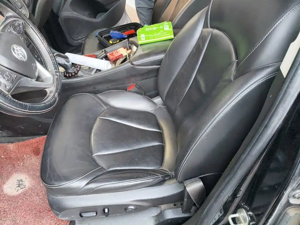 Photo 11 - Buick Envision Plus