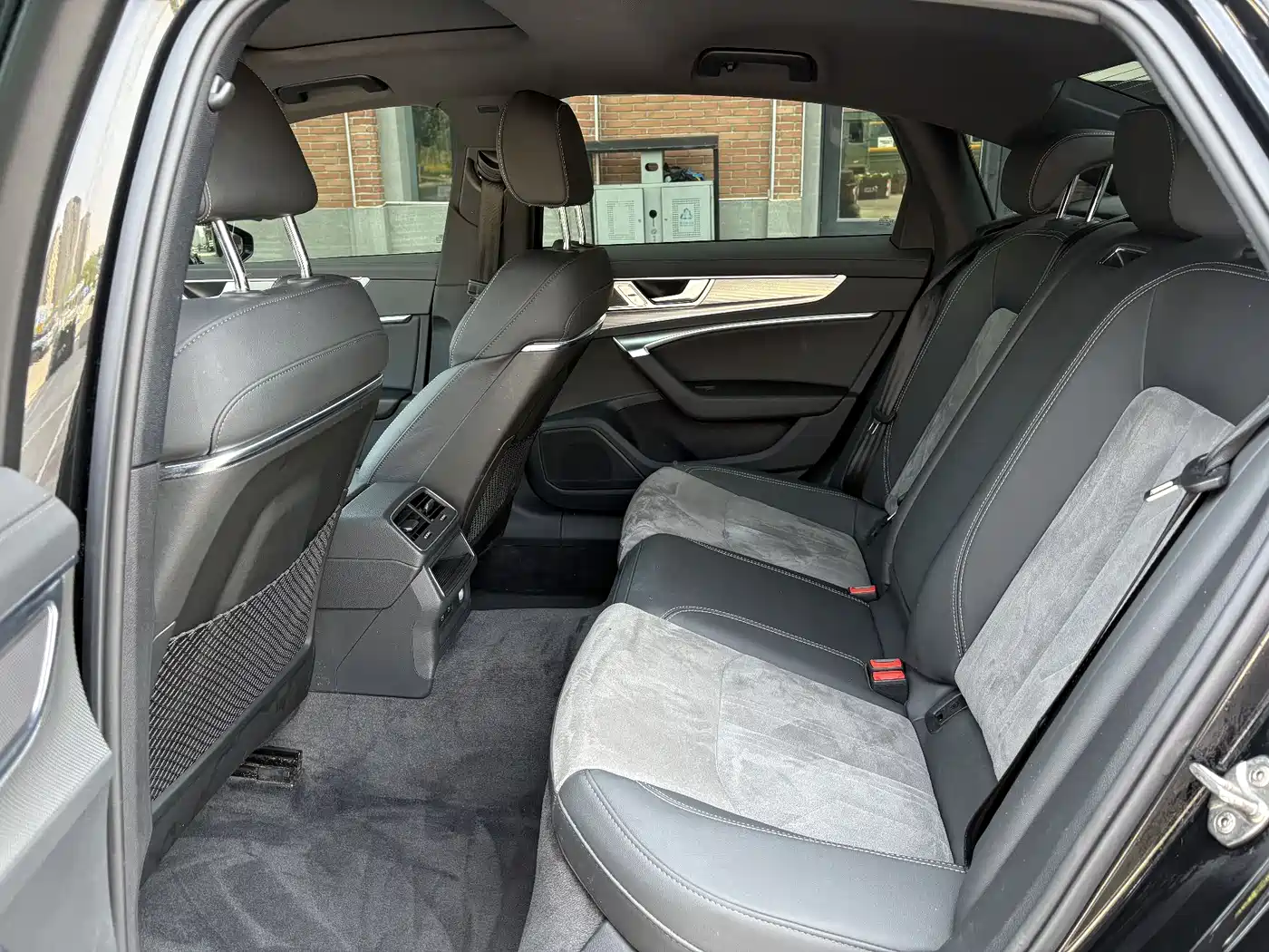Audi A6L 2023 40 TFSI Luxury Dynamic фото 6