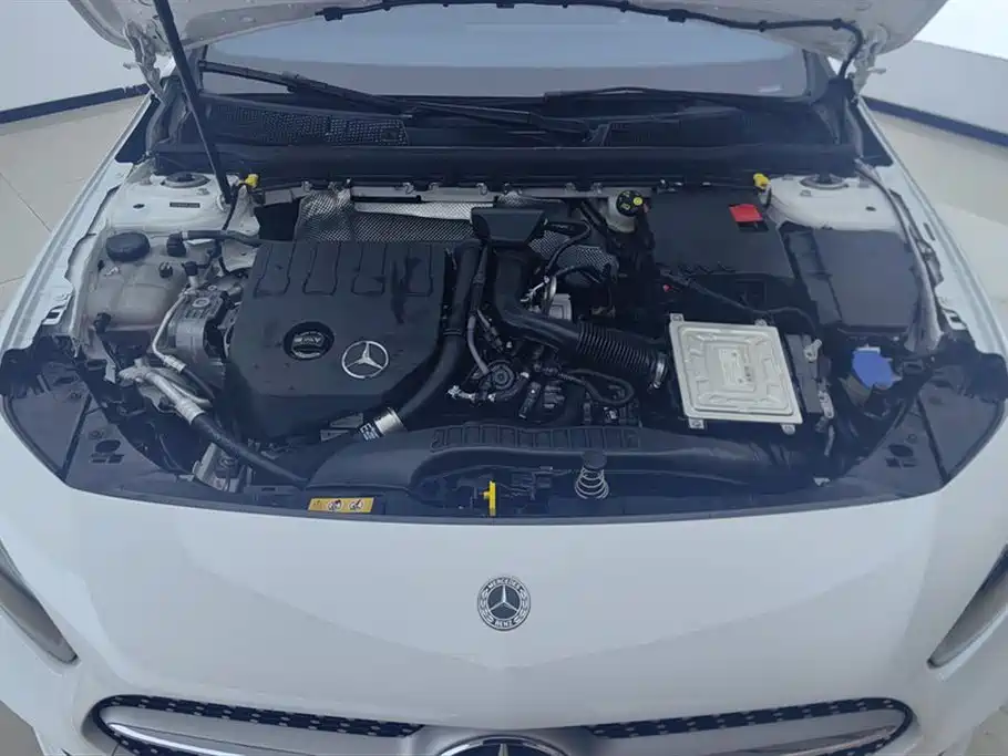 Mercedes-Benz A-Class 2022 A 200 L Sport Sedan Style фото 10