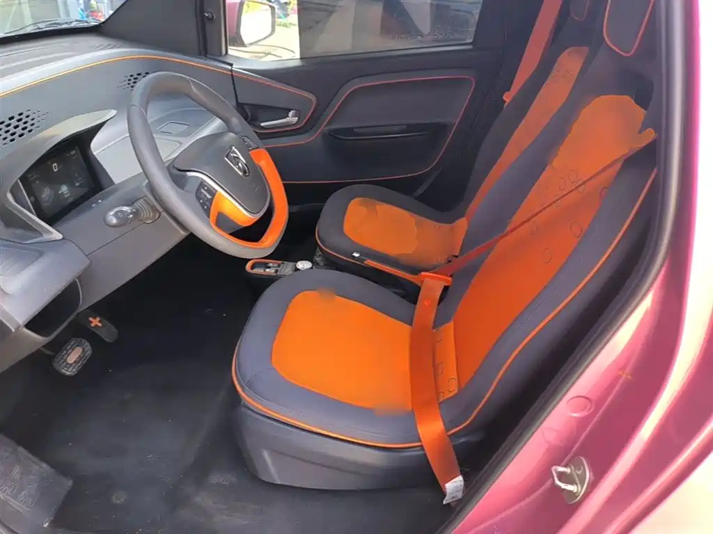 BAOJUN E100