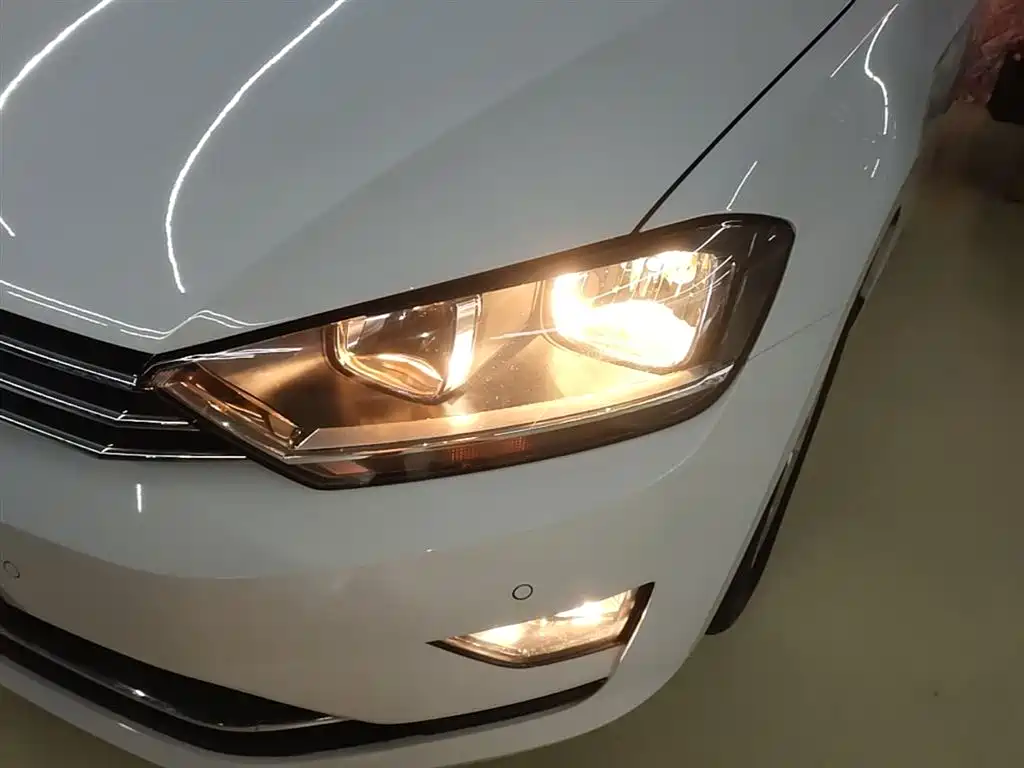 Volkswagen Golf Sportsvan 2018 230TSI Automatic Progressive фото 24
