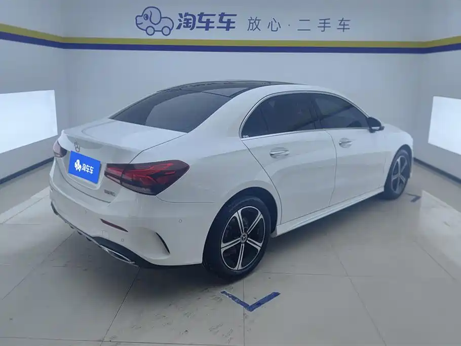 Mercedes-Benz A-Class 2022 A 200 L Sport Sedan Style фото 3
