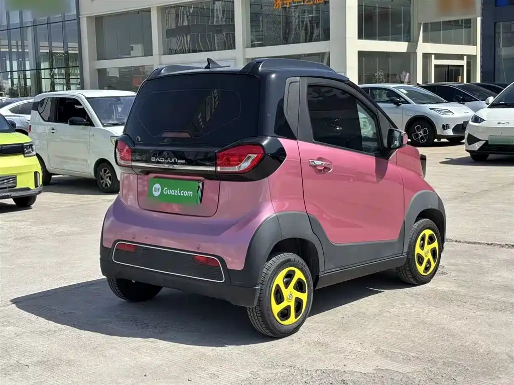 BAOJUN E100