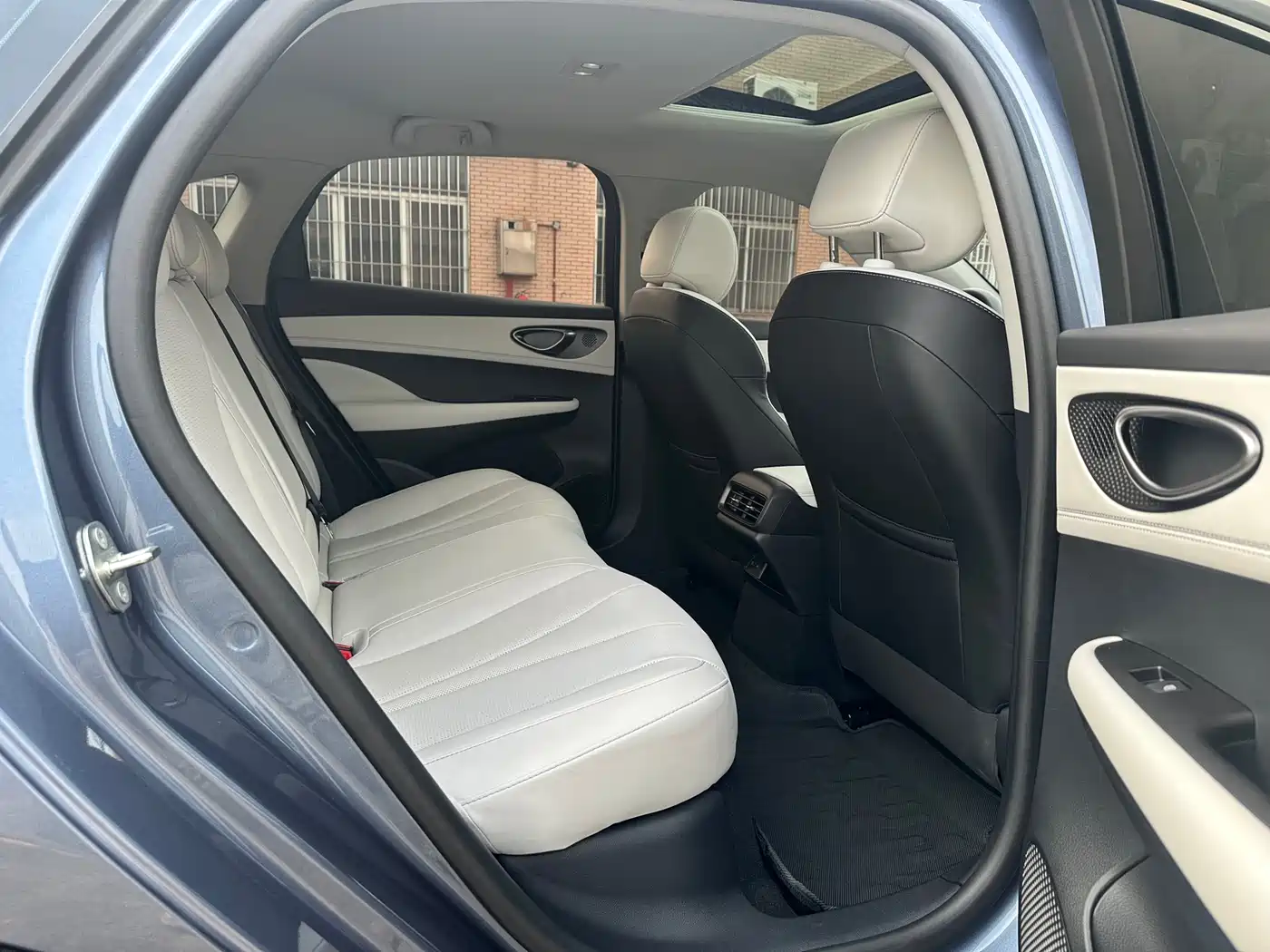 BYD Hai Bao 05 DM-i 2025 DM-i Smart Driving Edition 120KM Flagship фото 13