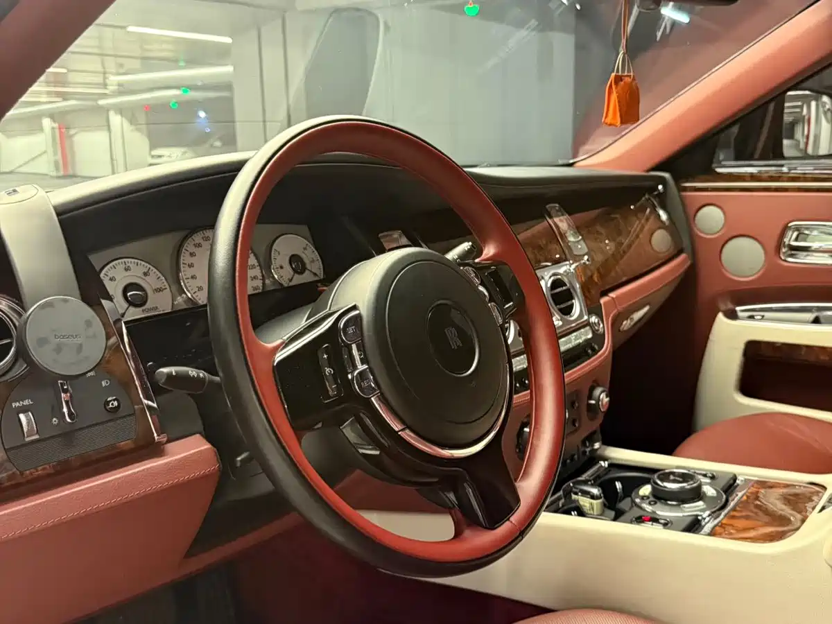 Фото 4 - Rolls-Royce Ghost