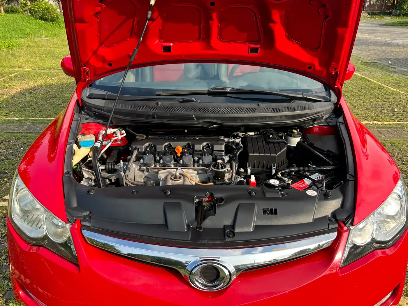 CIIMO CIIMO 2013 2012 1.8L Automatic