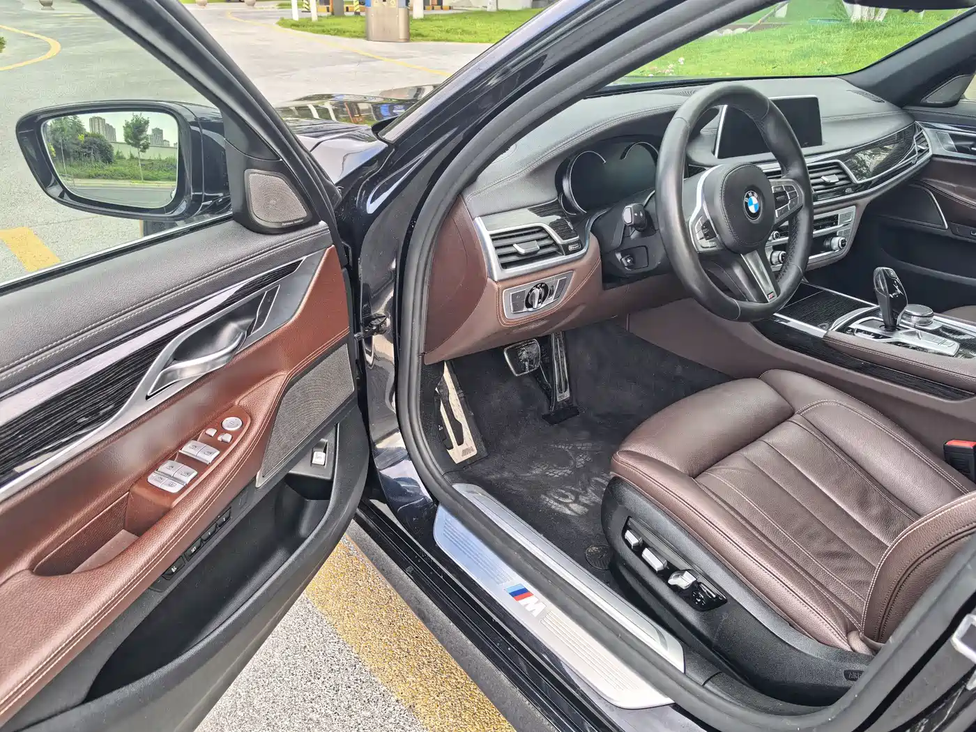 BMW 7 Series 2018 730Li Leading Type M Sport Package фото 7