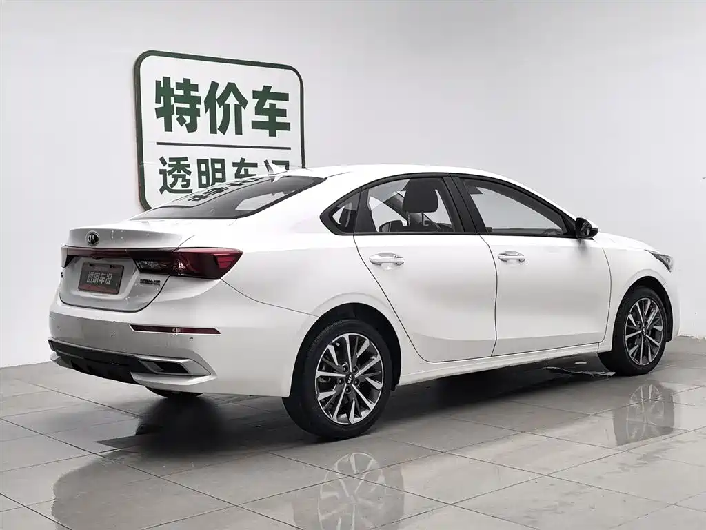 Kia K3 2021 1.5L CVT Youth Edition фото 2