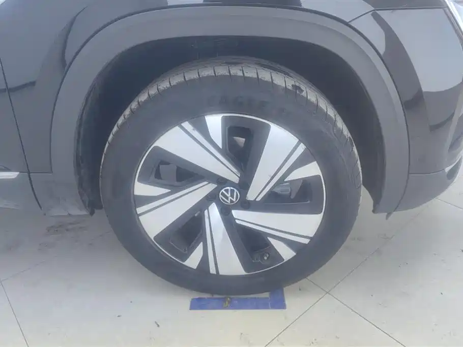 Volkswagen Teramont 2024 380TSI 4WD Prestige Luxury Edition фото 6