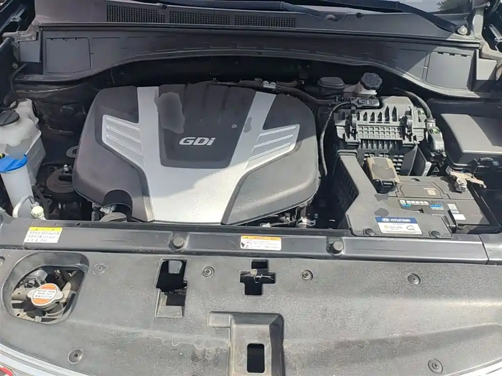 Hyundai Grand Santa Fe 2013 3.0L 7-Seater 4WD Luxury Edition фото 20