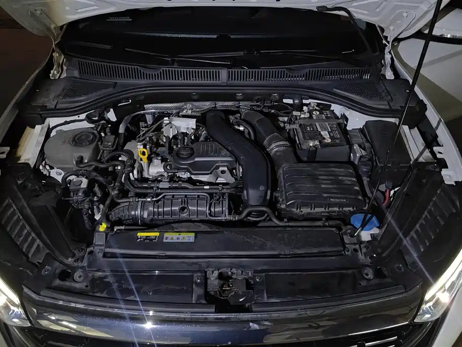 Volkswagen Sagitar 2023 300TSI DSG Surpassing Edition фото 10