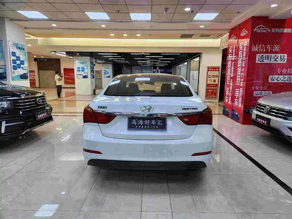 Hyundai Mistra 2016 1.8L Automatic Smart GLS фото 8