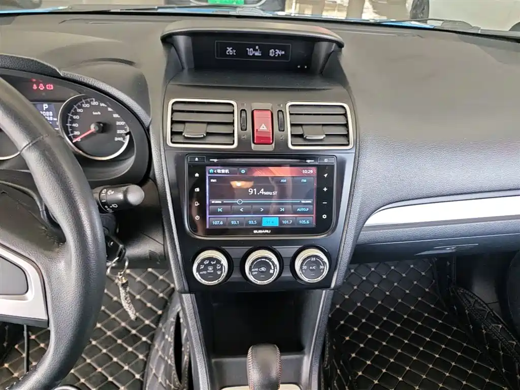Subaru XV 2016 Model 2.0i Comfort Navigation Edition фото 13
