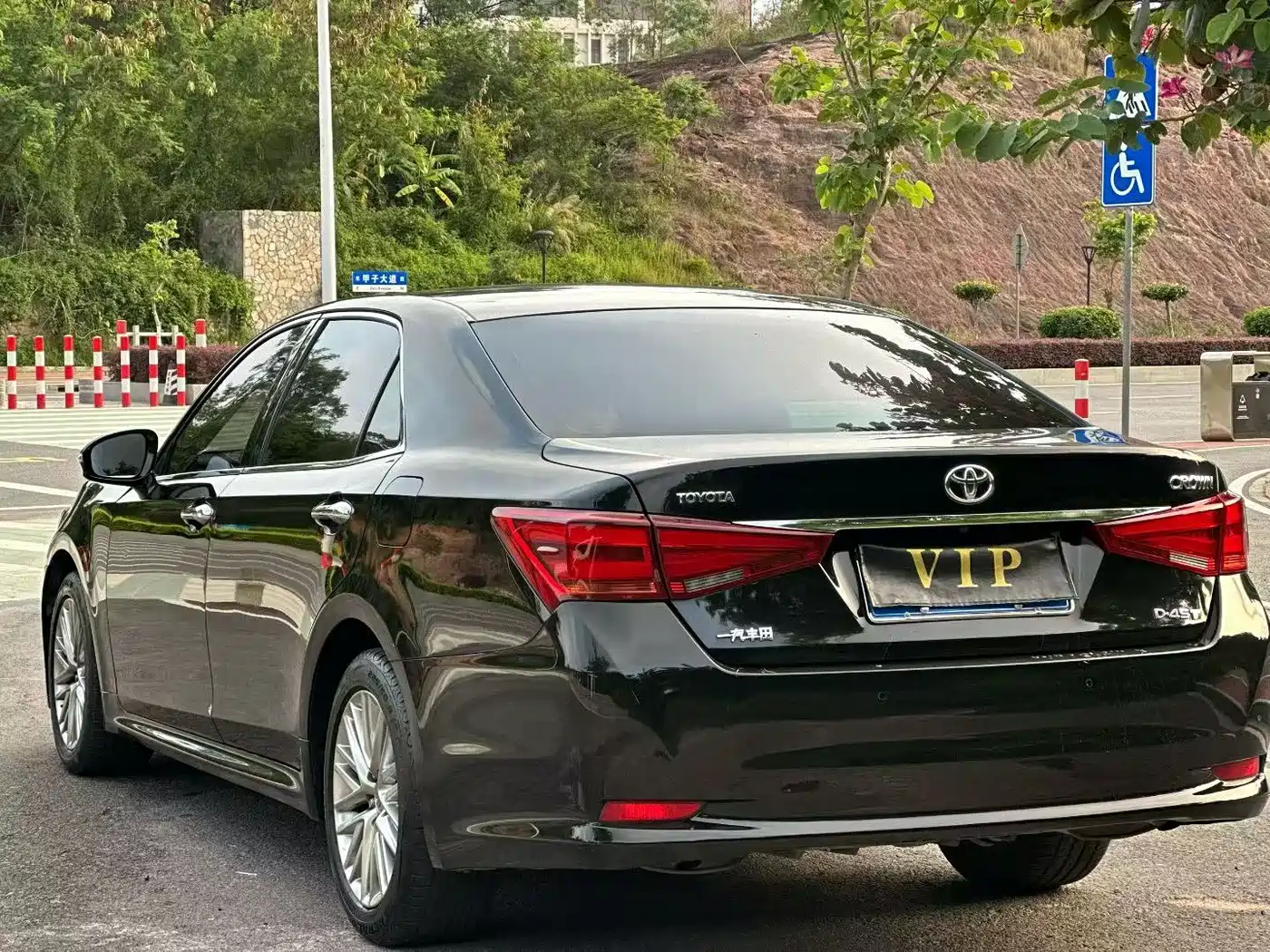 Toyota Crown 2017 2.0T Sport Edition фото 9