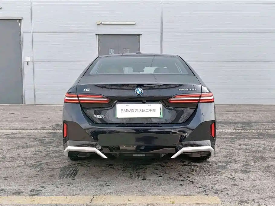 BMW i5 2024 eDrive 35L M Sport Package фото 3