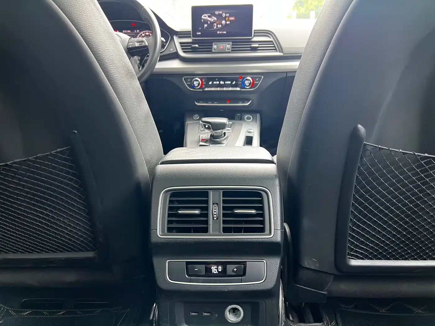 Audi Q5L 2020 Facelift 40 TFSI Honor Fashion фото 14