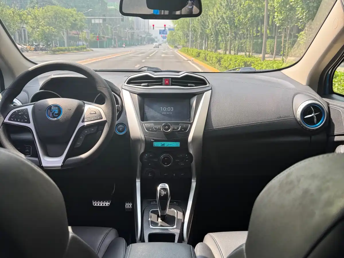 BYD Yuan New Energy 2018 EV360 Smart Connected Cool Edition фото 23