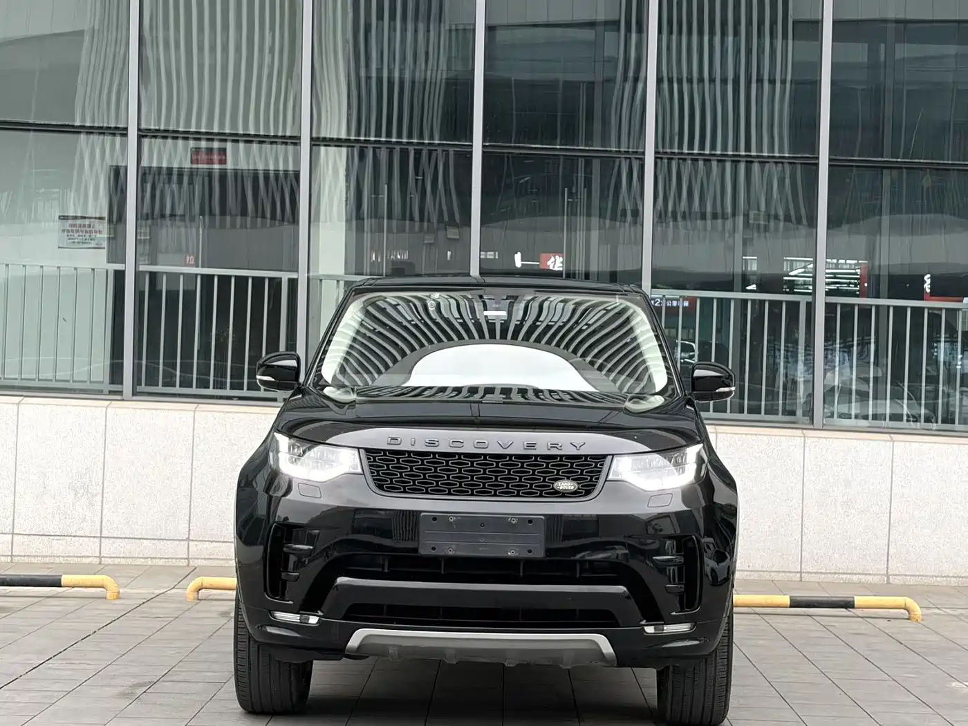 Land Rover Discovery 2020 3.0 SC V6 30th Anniversary Special Edition фото 3