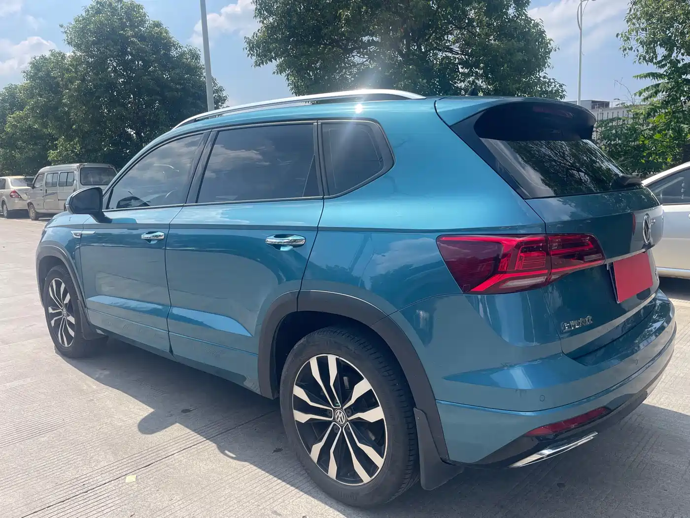 Volkswagen Tharu 2019 280TSI 2WD R-Line China V фото 7