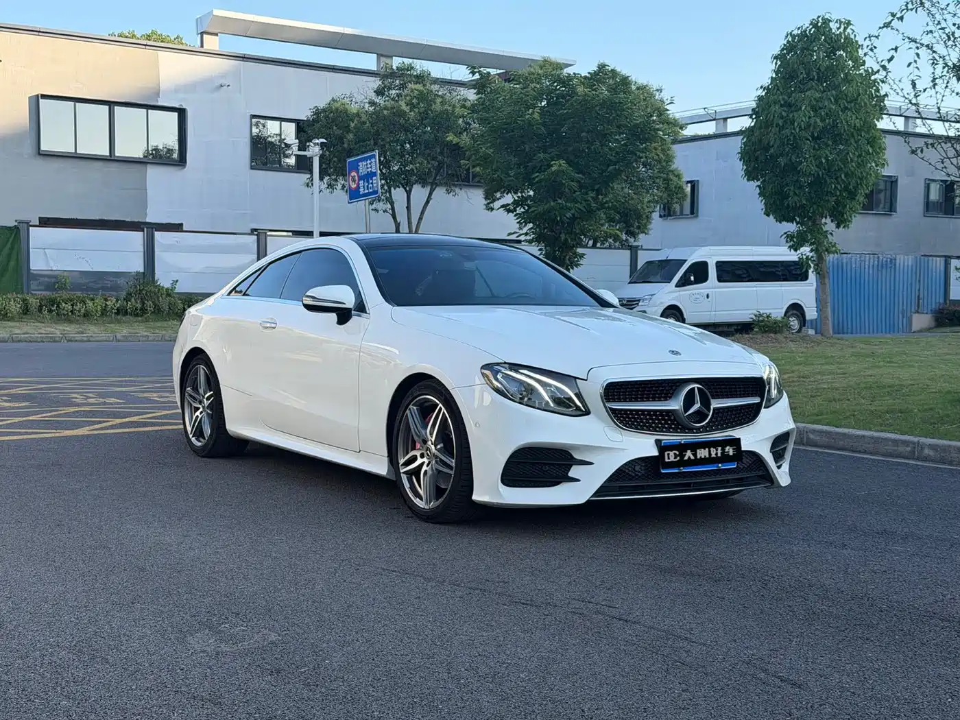 Mercedes-Benz E-Class (Import) 2020 E 260 Coupe фото 3