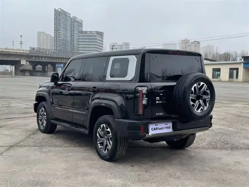 BAIC ORV Beijing Offroad BJ40 2024 2.0T New Urban Hunter Edition Knight фото 4