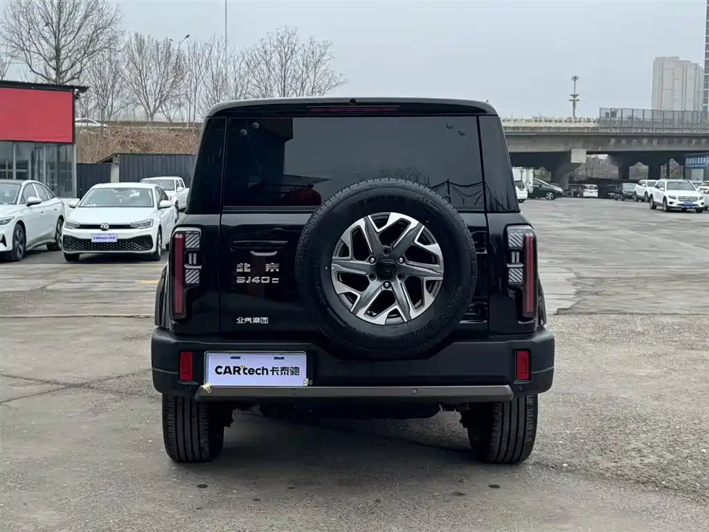 BAIC ORV Beijing Offroad BJ40 2024 2.0T New Urban Hunter Edition Knight фото 6