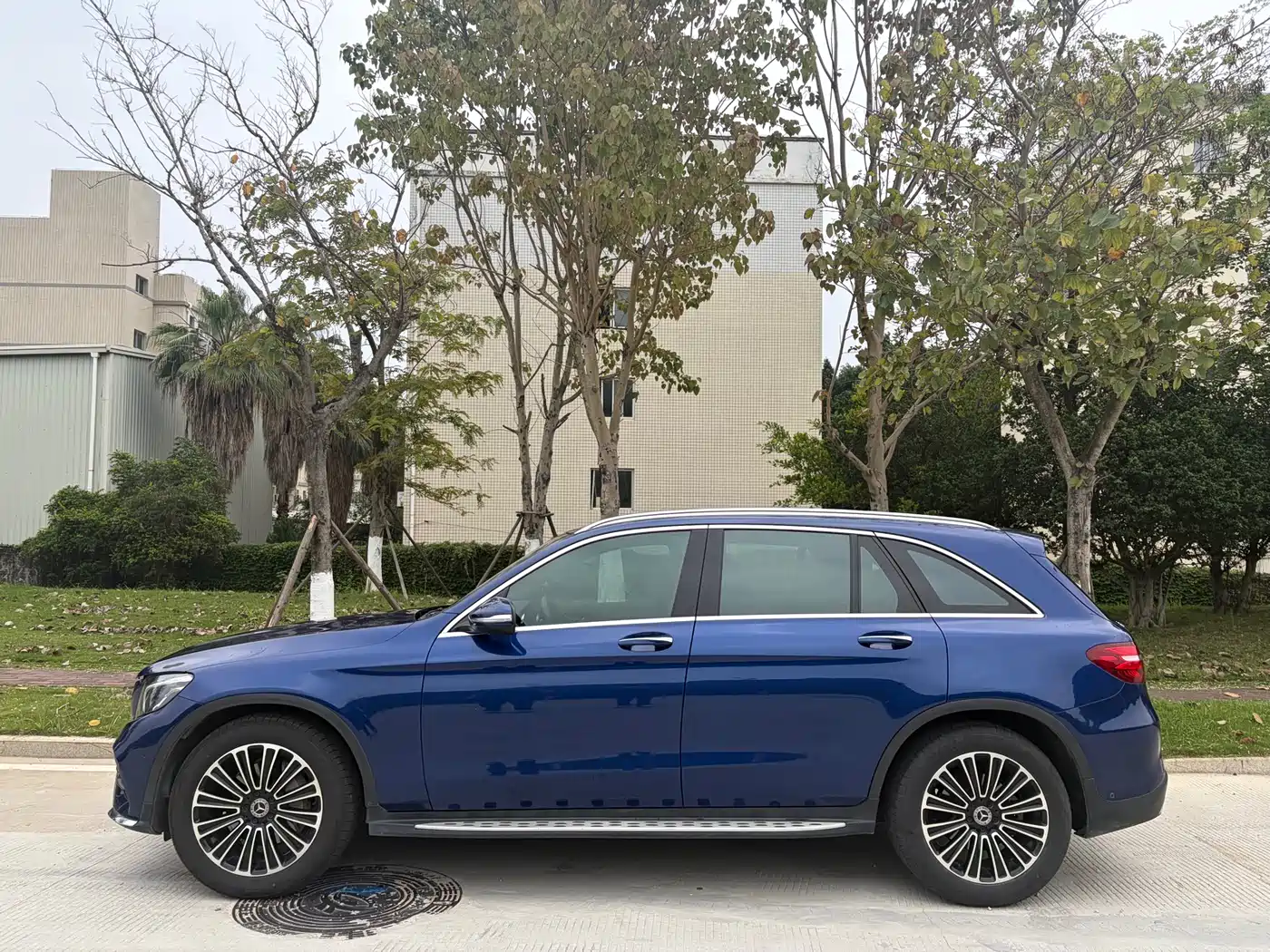 Mercedes-Benz GLC 2019 GLC 260 4MATIC Dynamic фото 4