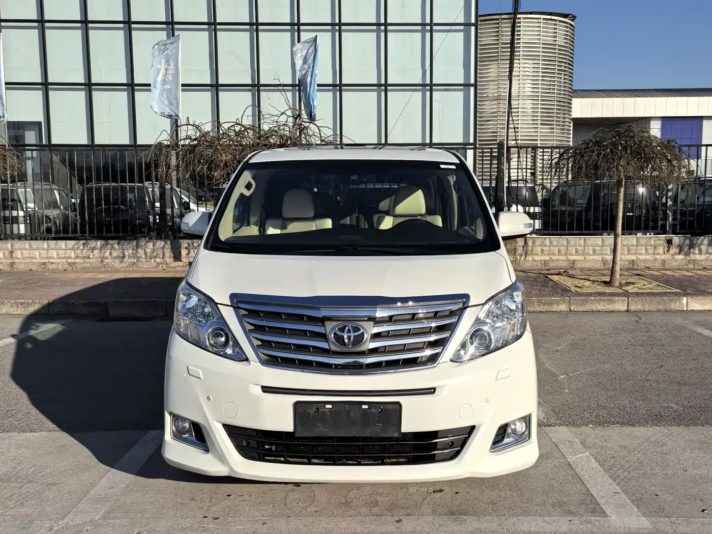 Toyota Alphard 2012 3.5L Premium Edition фото 2