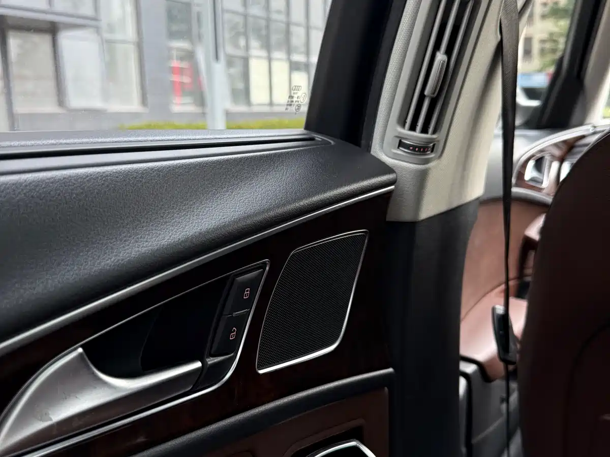 Audi A6L 2016 30 FSI Comfort фото 9