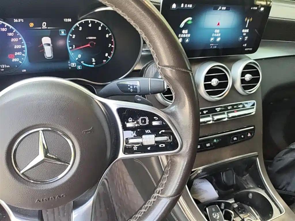 MERCEDES-BENZ GLC