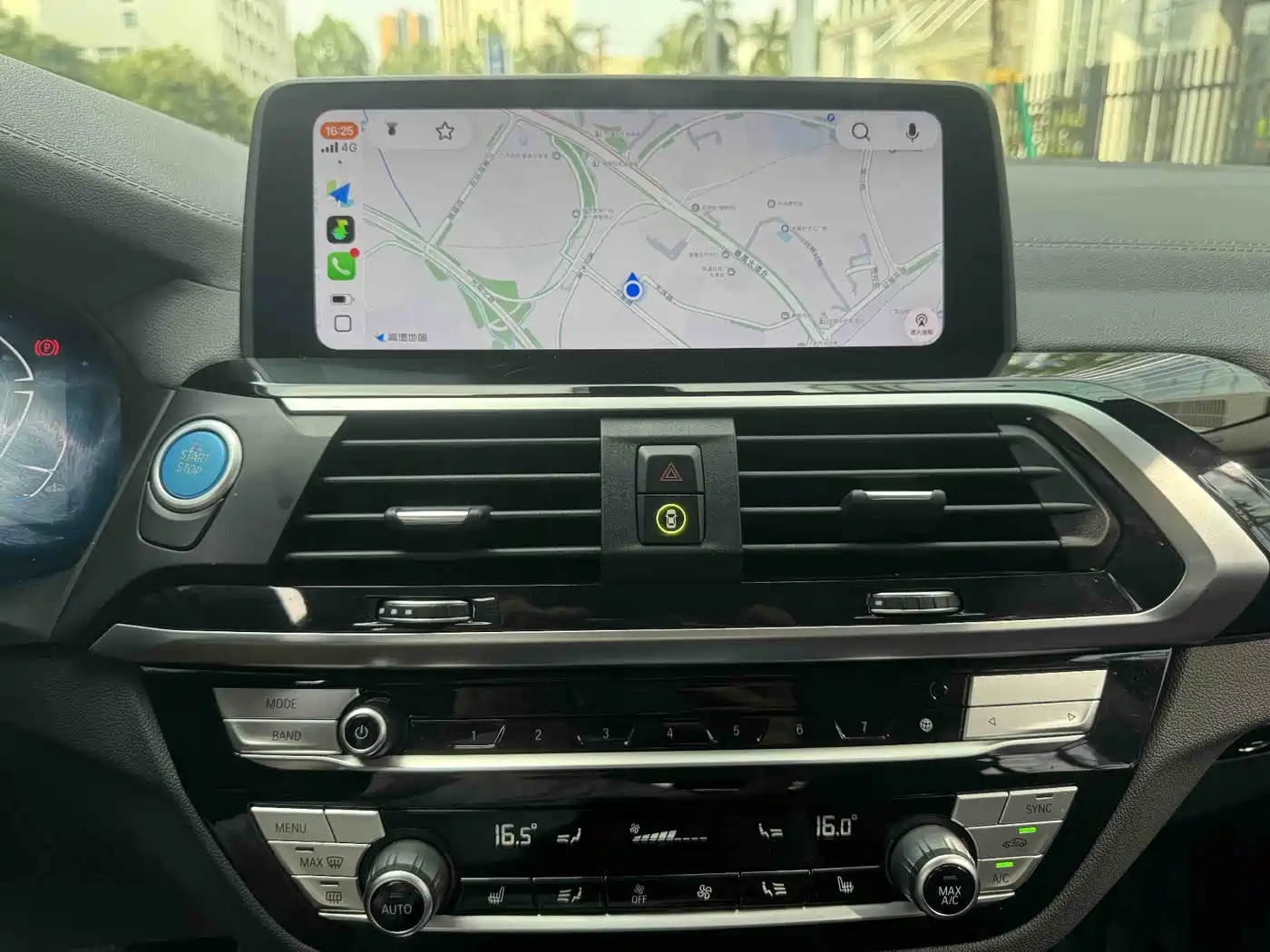 BMW iX3 2021 Leading фото 30